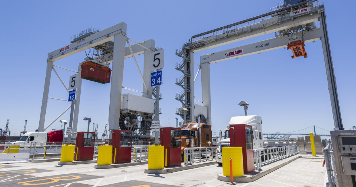 Port operators need to demand standardisation in container terminal automation
