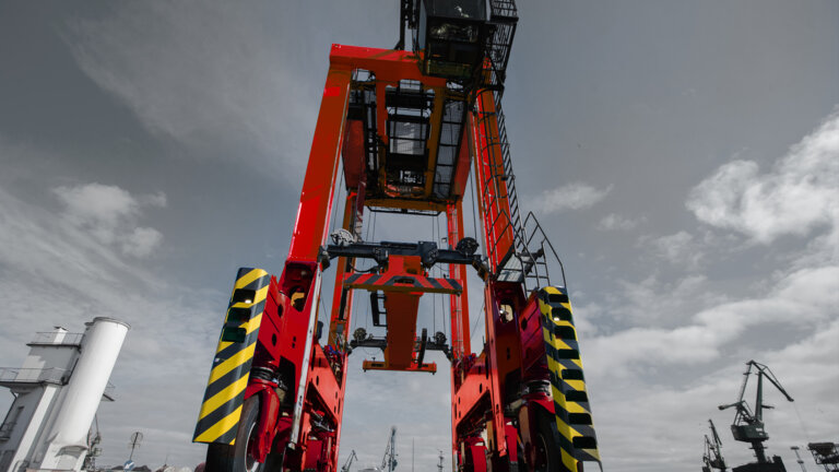 Kalmar Straddle Carrier